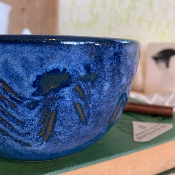 Vintage Handmade Pottery Bowl 🥣 Unique Home Decor / Kitchen / Gift / Baking - Picture 9 of 11